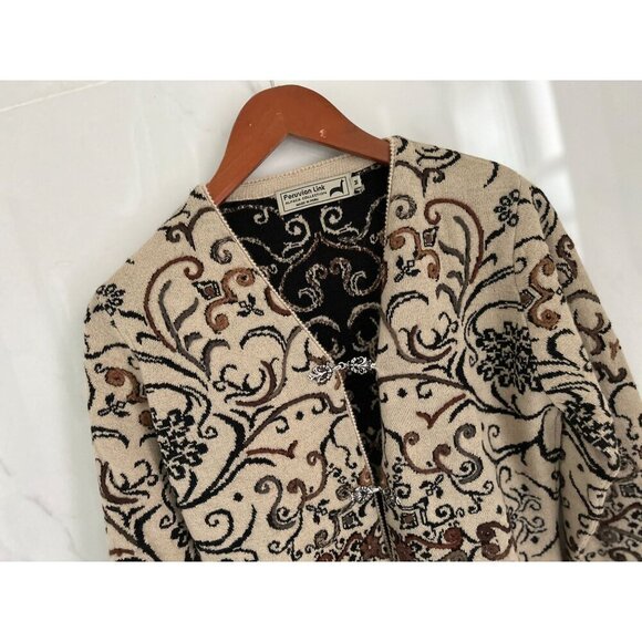PERUVIAN 100% ALPACE Knitted Cardigan Embroidered Metal Clasp Beige Scroll Desig - Picture 3 of 8